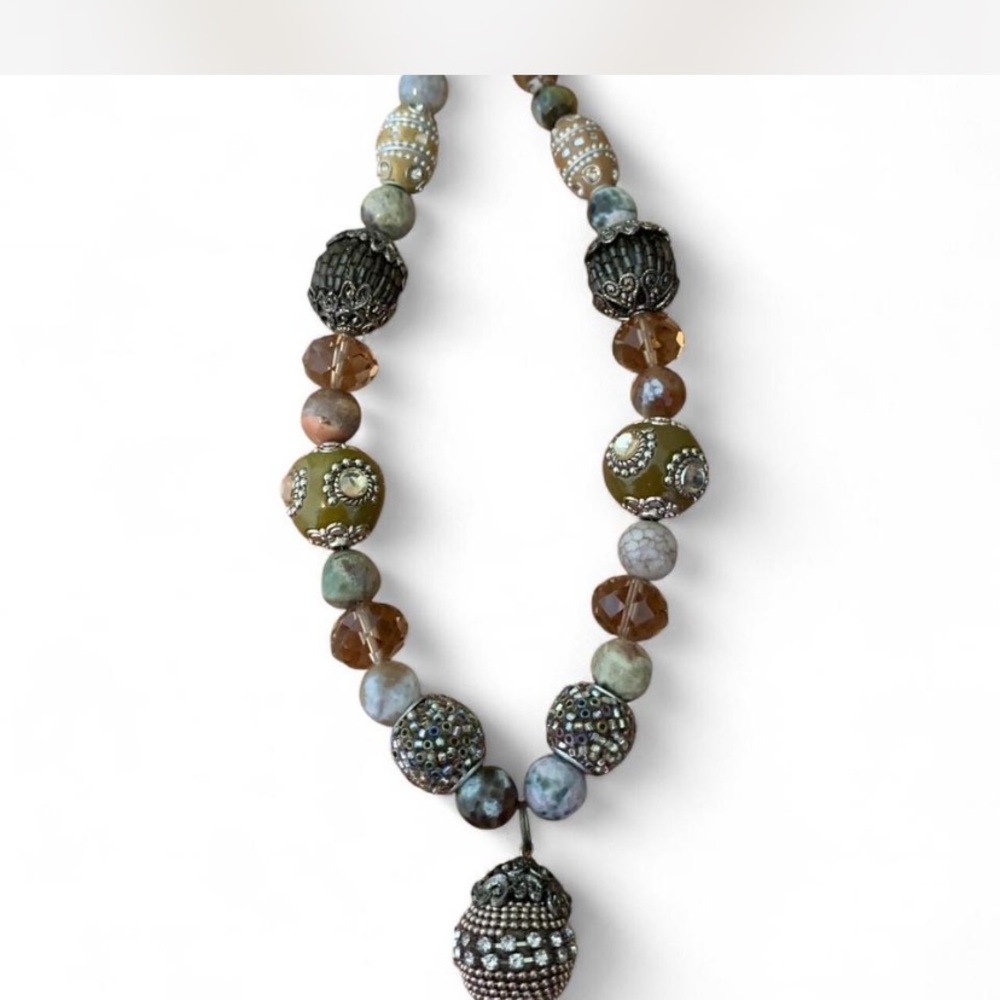 Elegant Beaded Necklace with Silver Accents